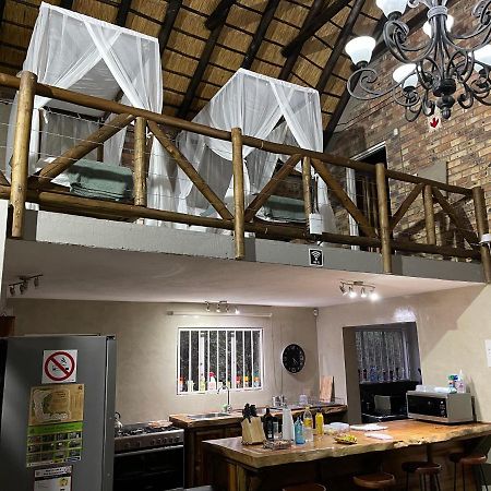 Genet House Holiday Home Marloth Park Ngoại thất bức ảnh