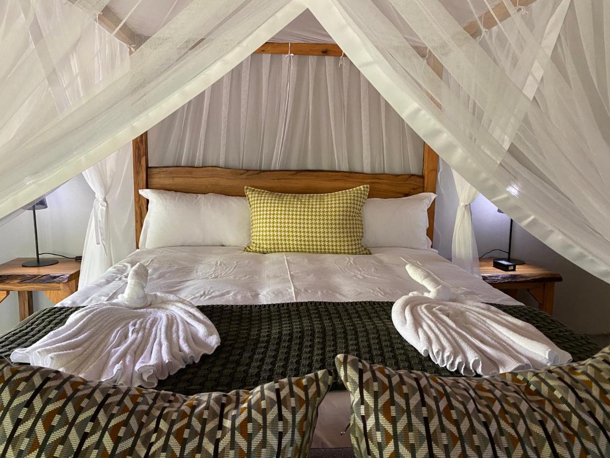 Genet House Holiday Home Marloth Park Ngoại thất bức ảnh