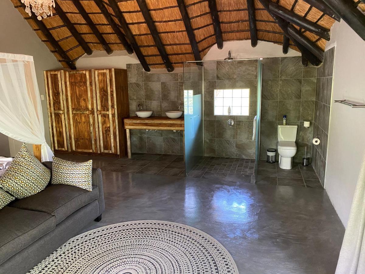 Genet House Holiday Home Marloth Park Ngoại thất bức ảnh
